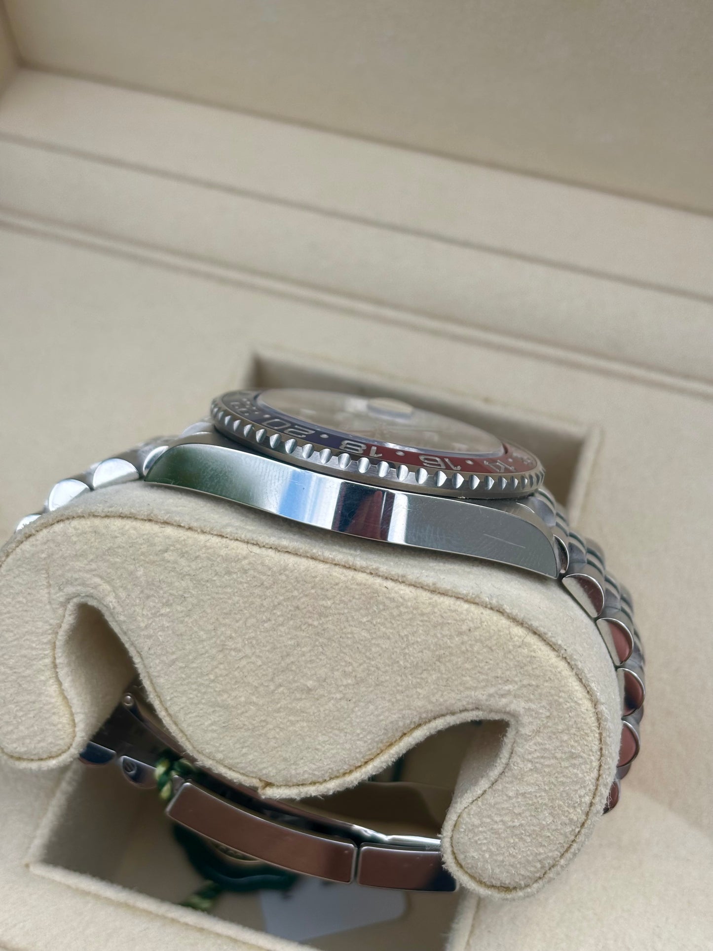 Rolex GMT-Master II 126710BLRO