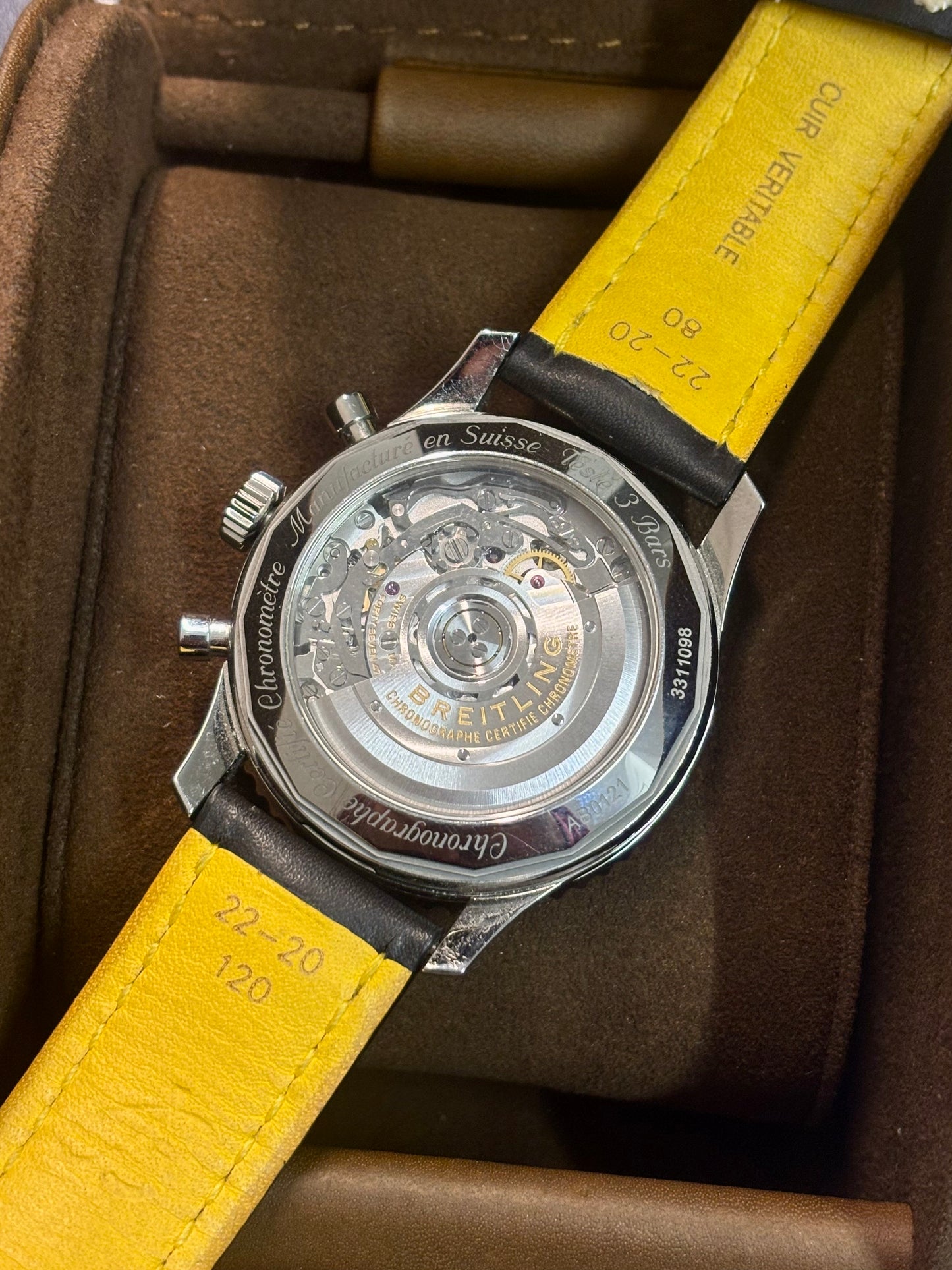 Breitling Navitimer AB0121