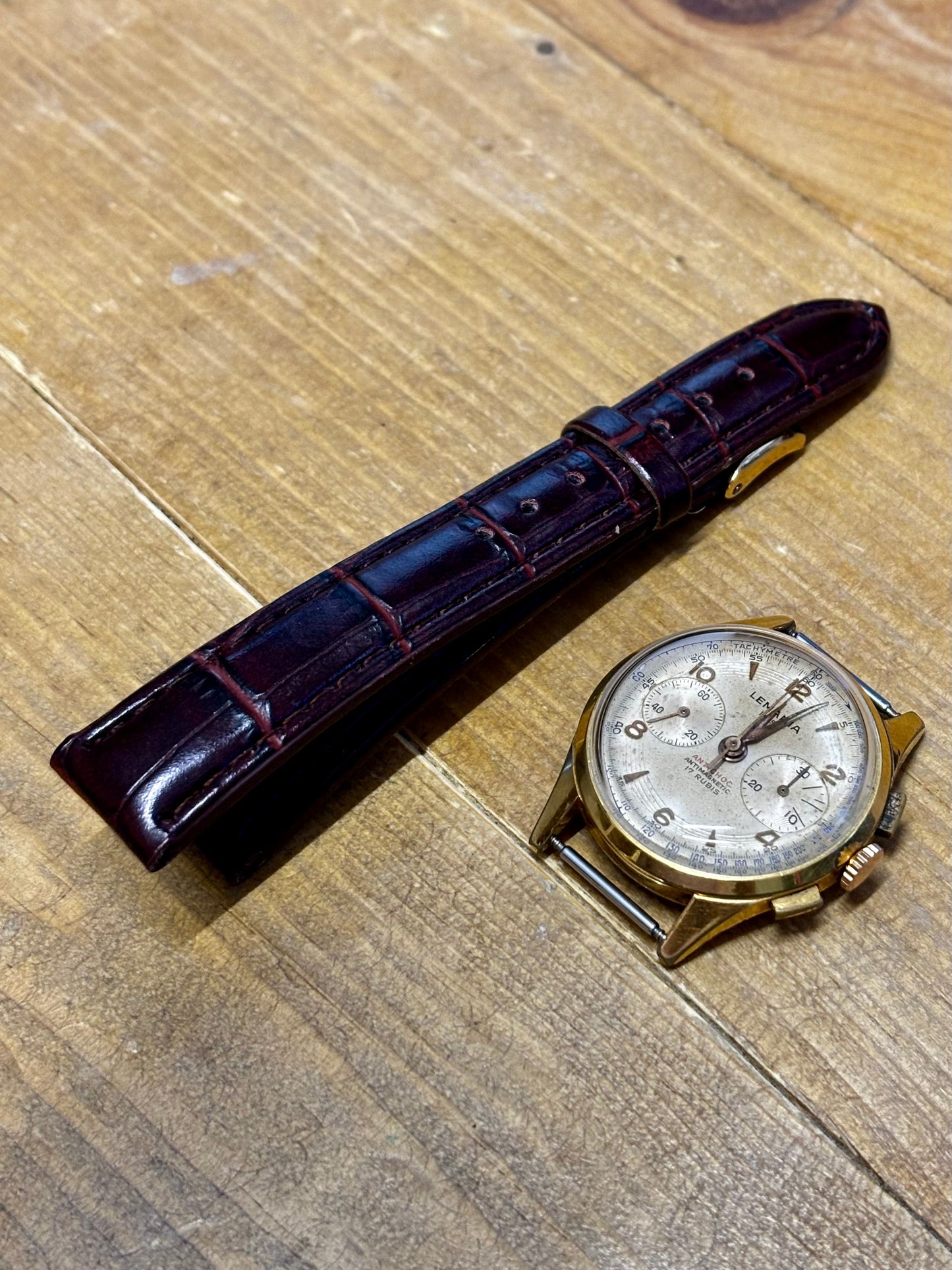 Lemania 105 Chronograph